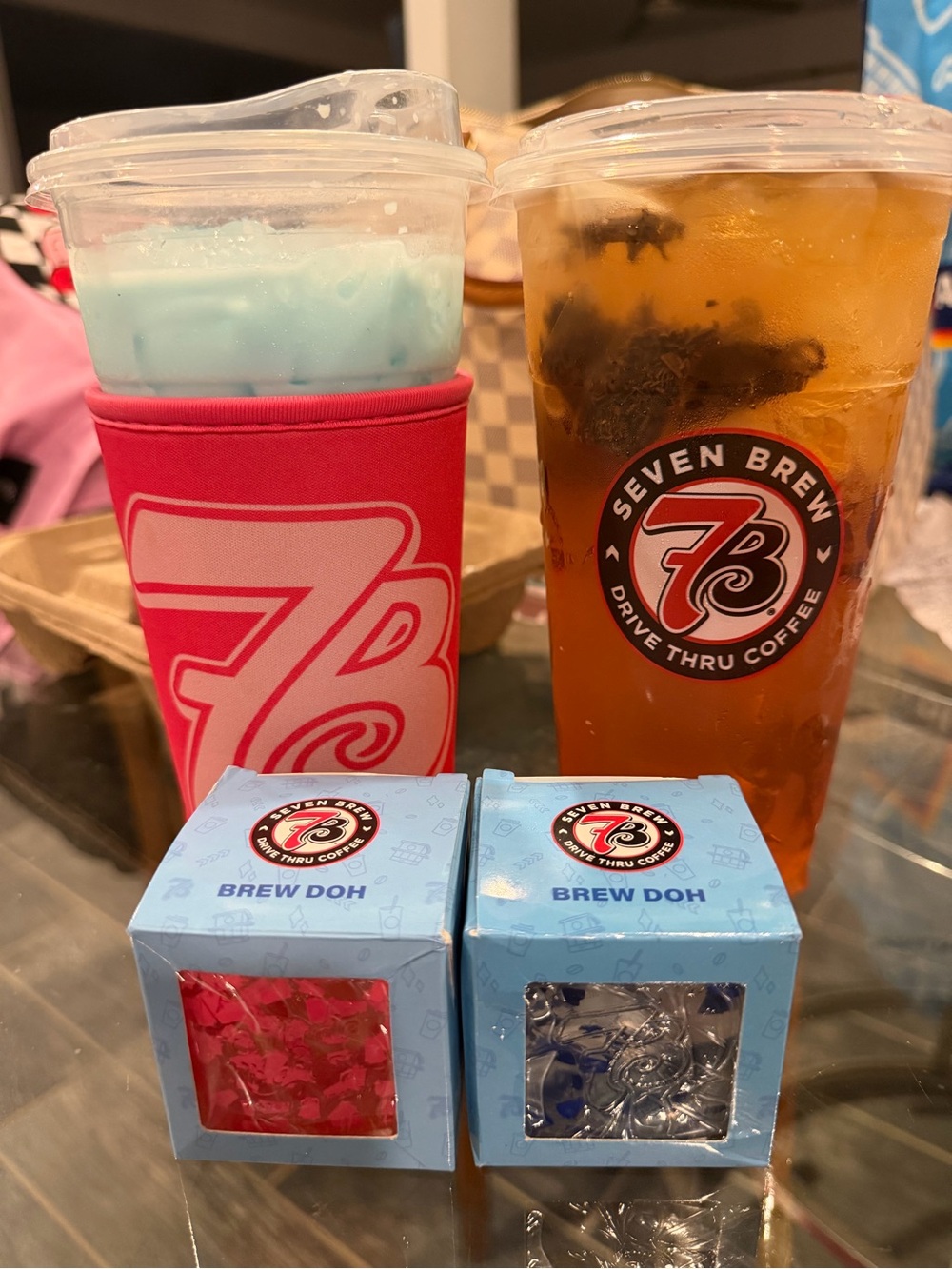 7Brew DOH NeeDoh Pink & Blue